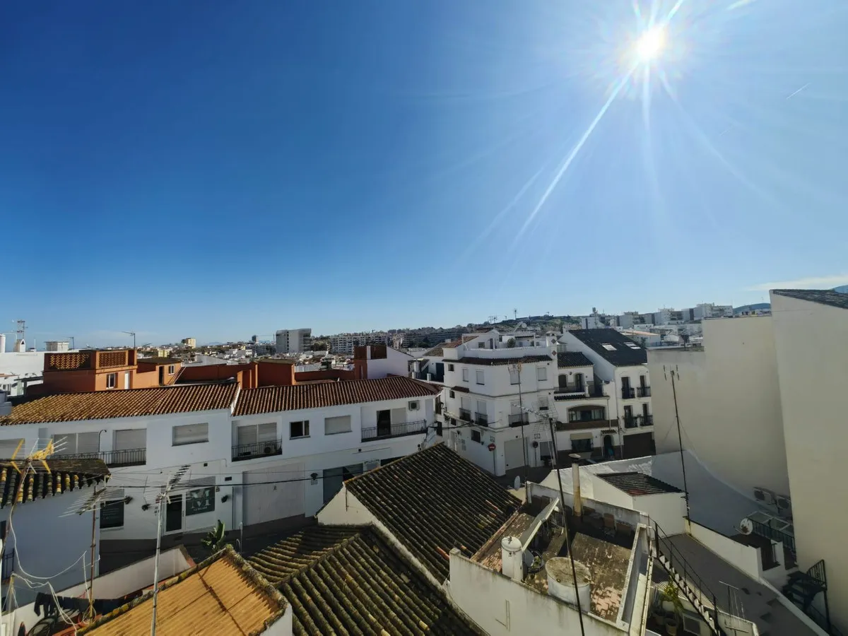 942805a0-11c9-4b8c-b147-4ecaf75774ab