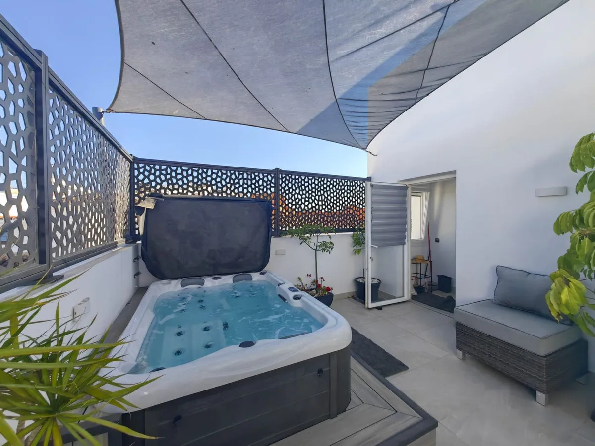 c52b646d-ab05-4125-8455-5fced708c344