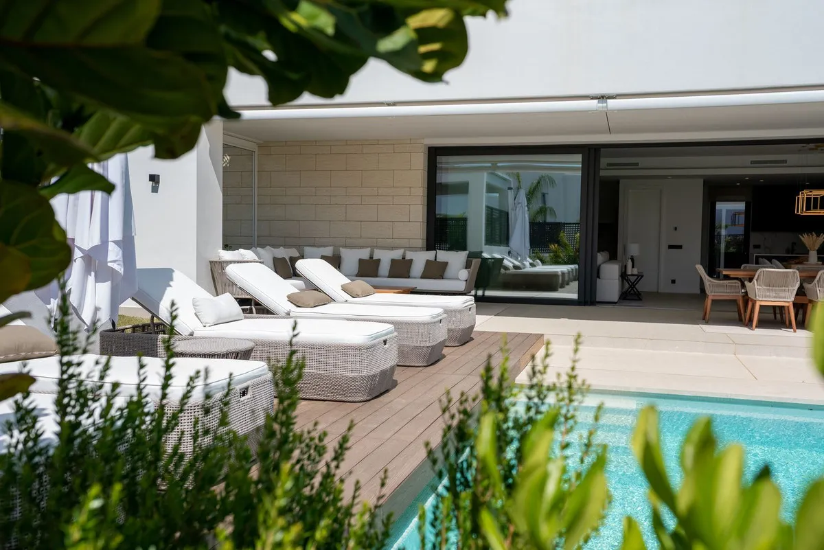 0182aee9-8598-41a1-a308-94629246d67b