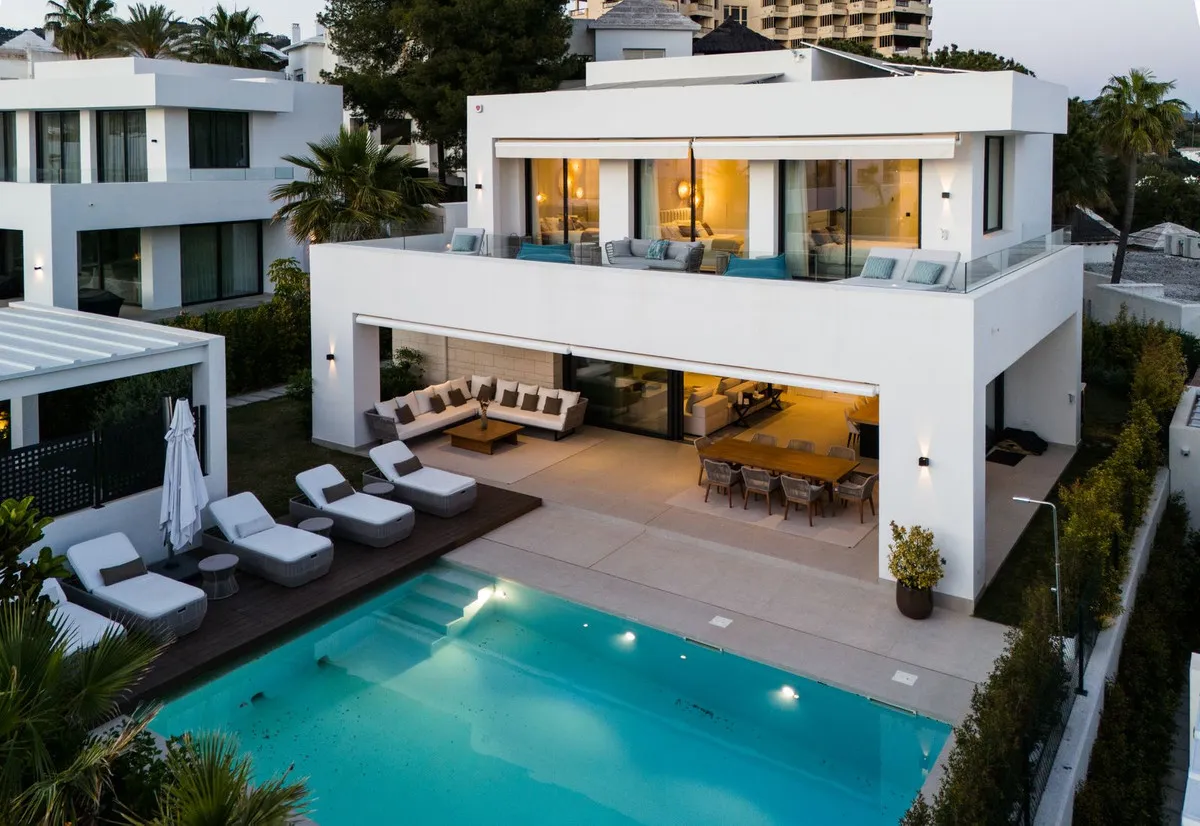 4260abdc-7885-4a70-b096-0141b40d5128