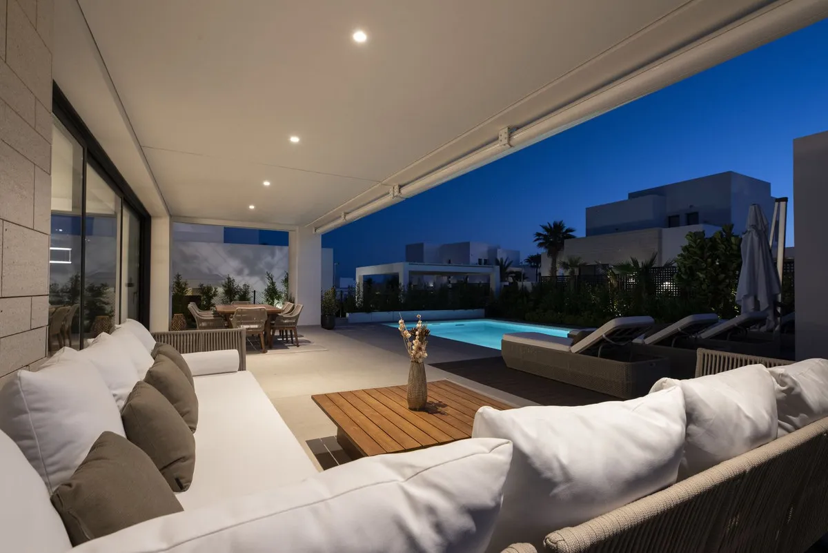 92103de4-d424-4c7f-b20d-65cdd26d5d9d