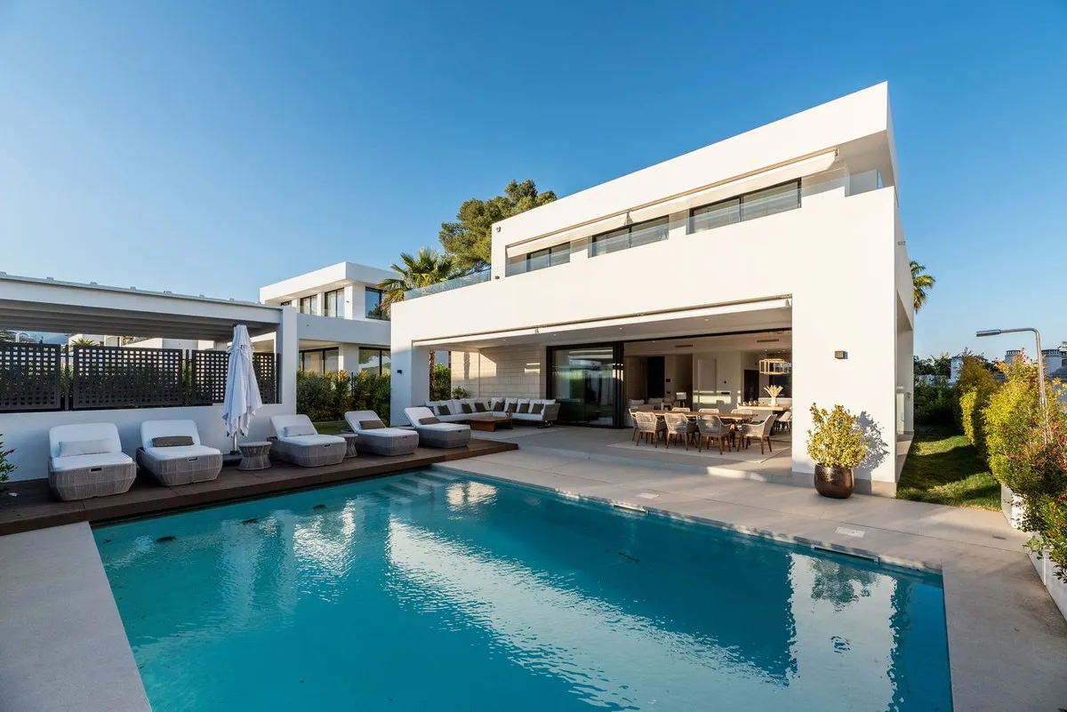 925b34ef-152d-461f-801f-13ca264f65ae