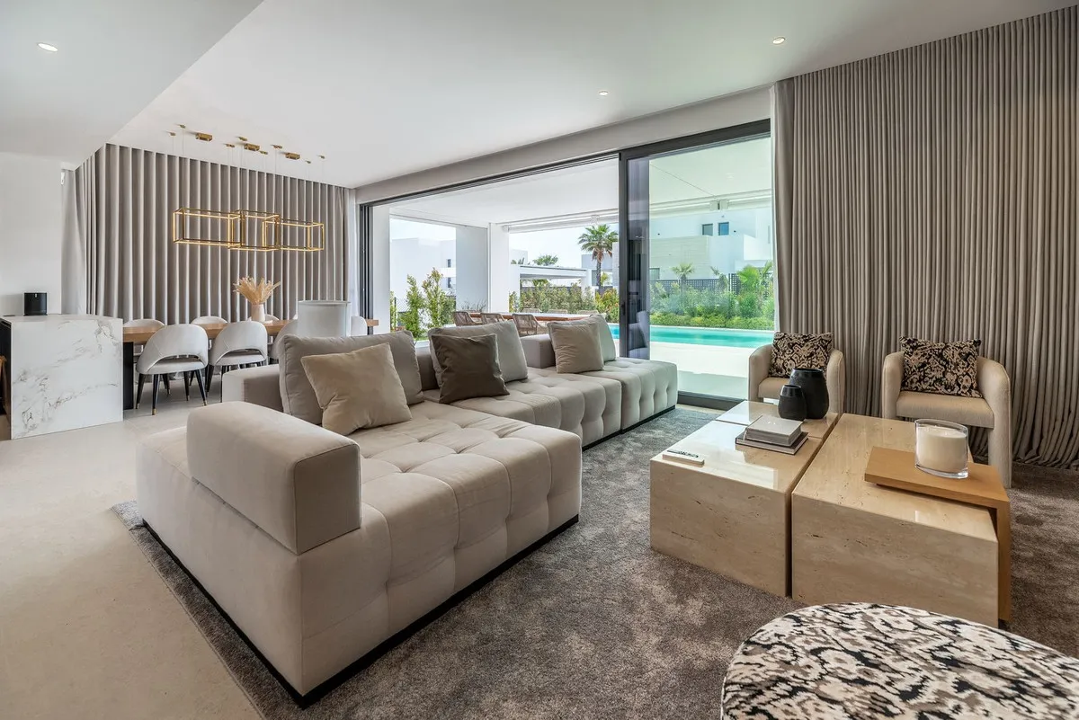 b2b99cde-4b9c-4e13-871d-afdfa2811553