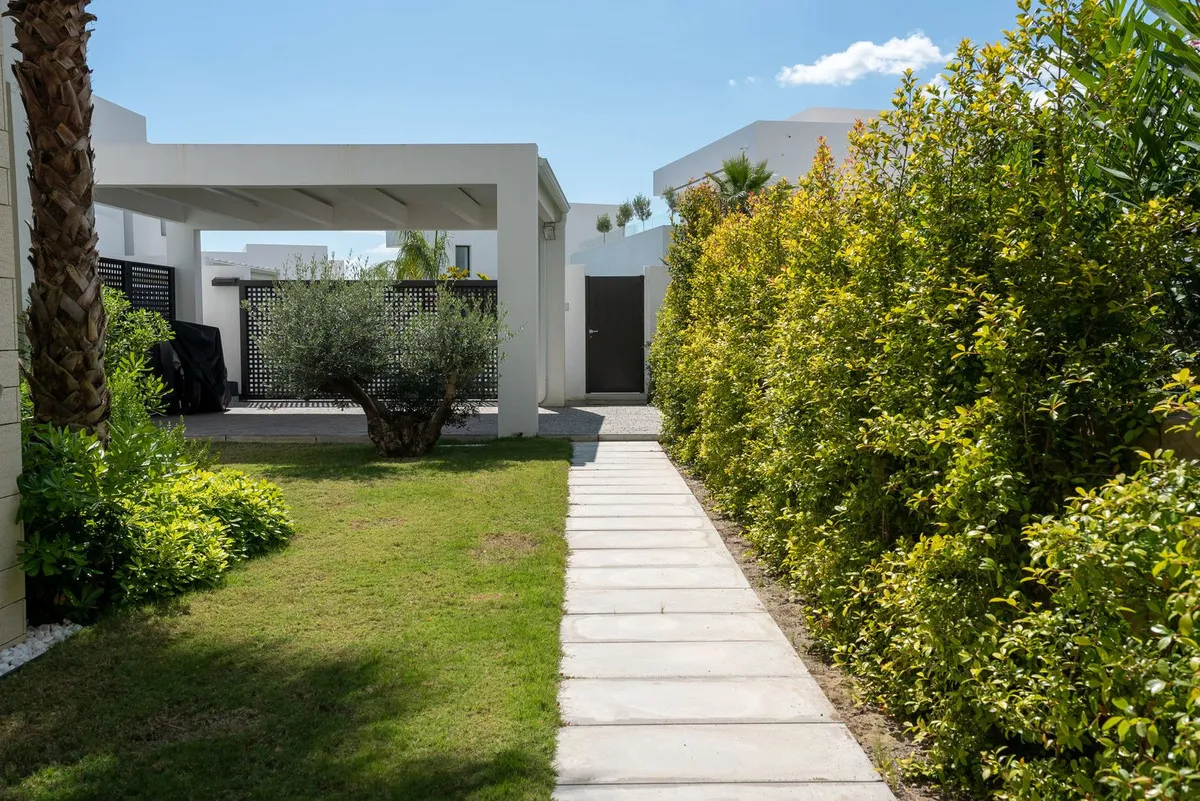 d0191e5c-d715-4877-904b-65c6c04c9b6a