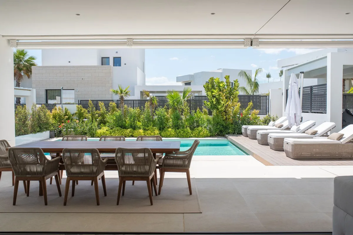 e0423629-c876-4822-bf82-866b71a5bf28