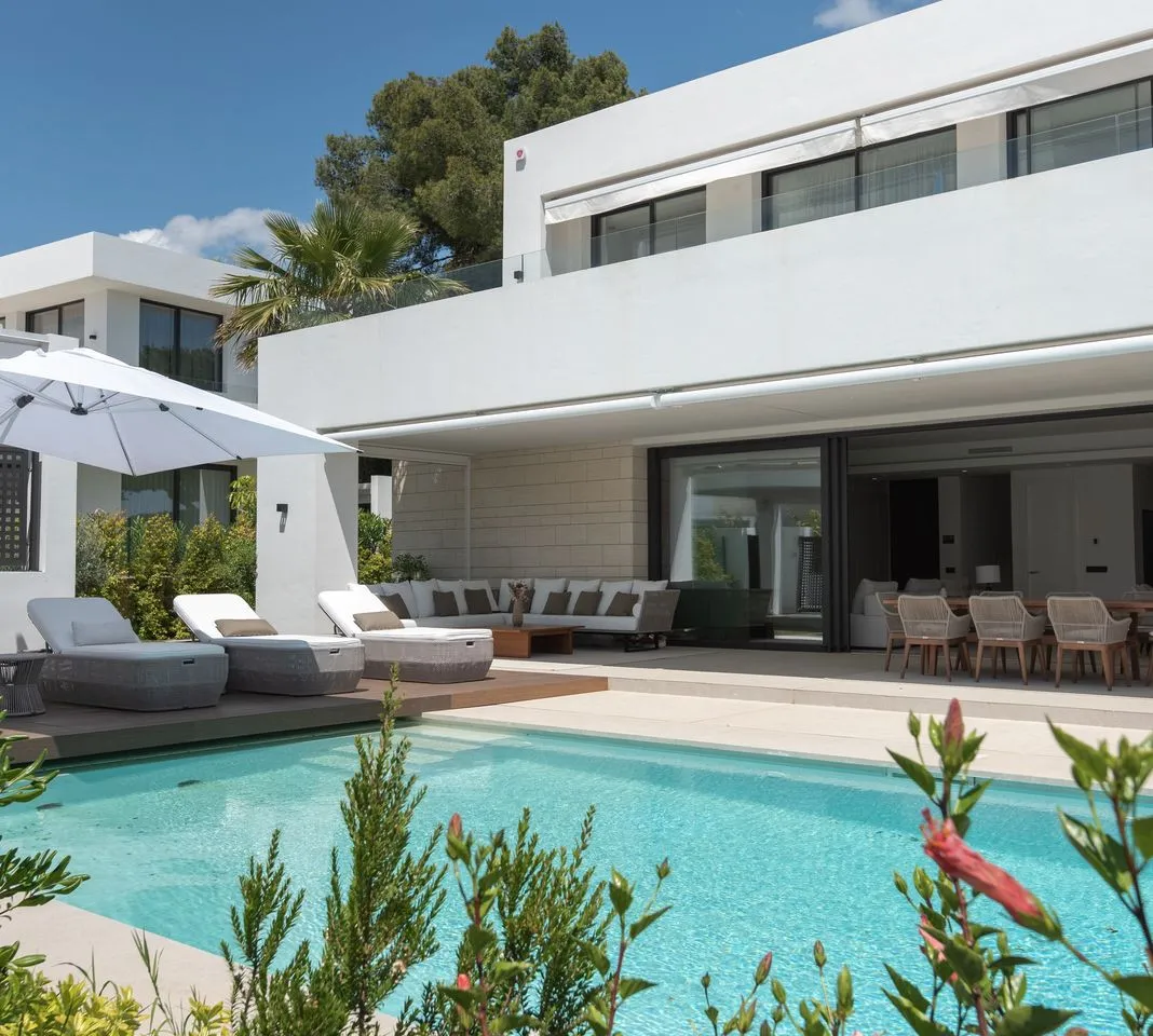 e7bc5f0f-0664-4195-9f29-cdd1395a4eb0