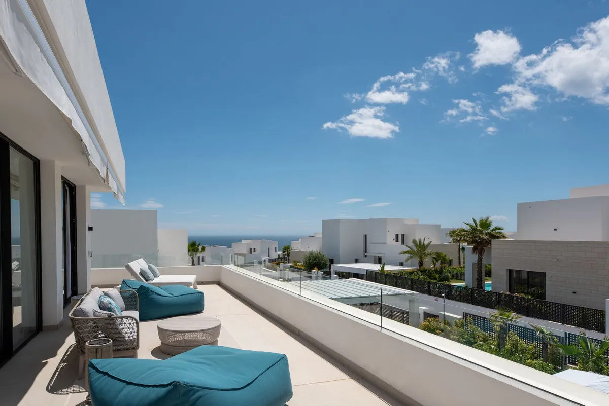 f2fb728a-e736-4502-99ce-2825dcf6ea6a