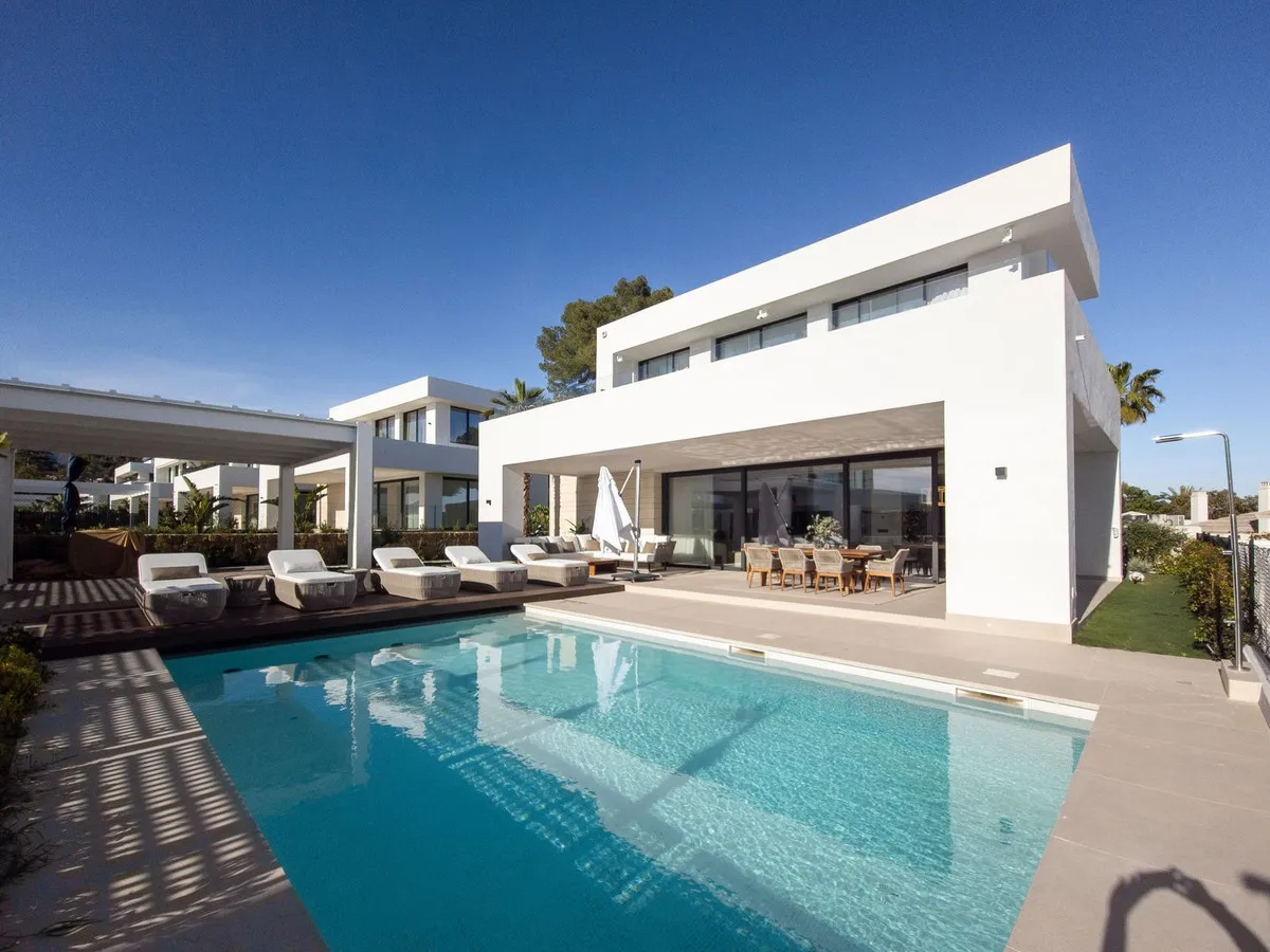 f4fa4fe0-5243-455a-92ca-2a30445f73b6