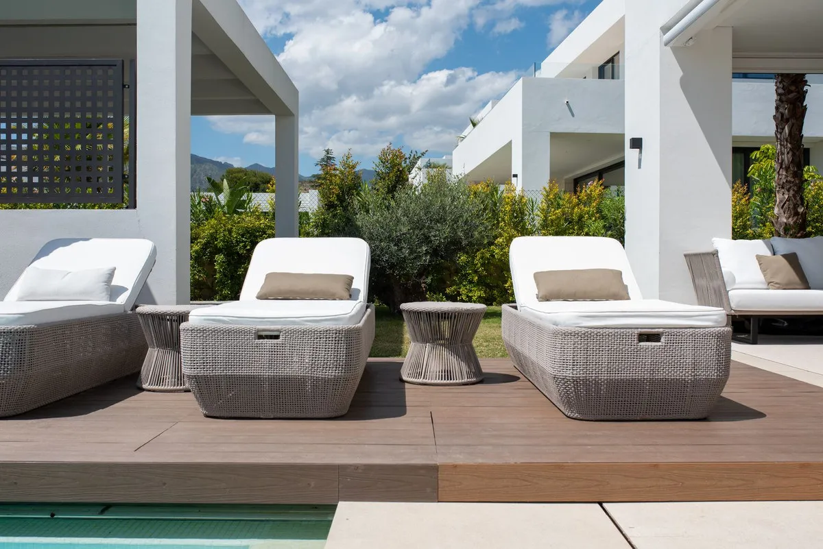 f80e2f76-57ee-4094-845d-0944bc8905af