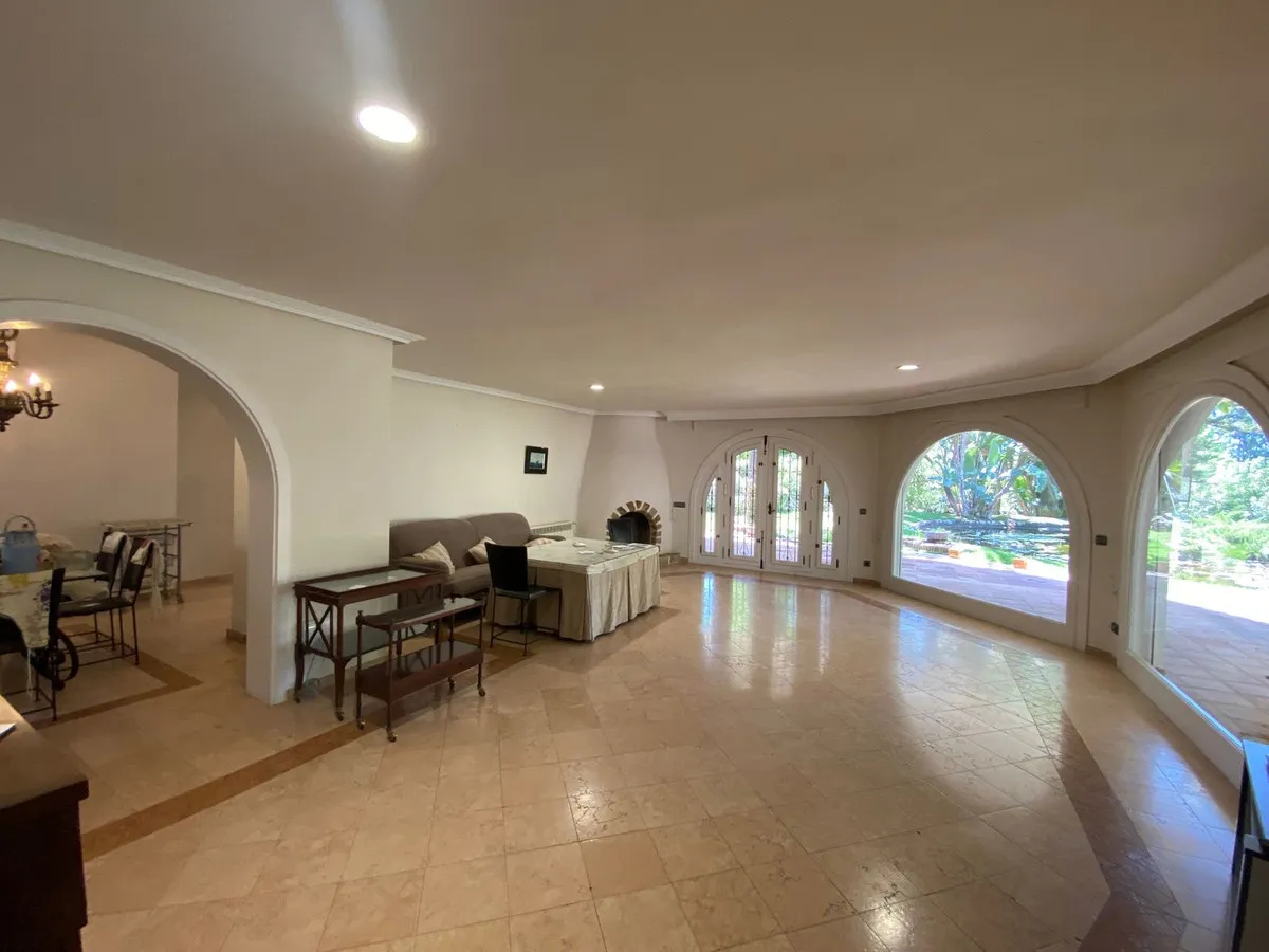 e87cf941-a7dc-4742-8b32-7d0b693970ce