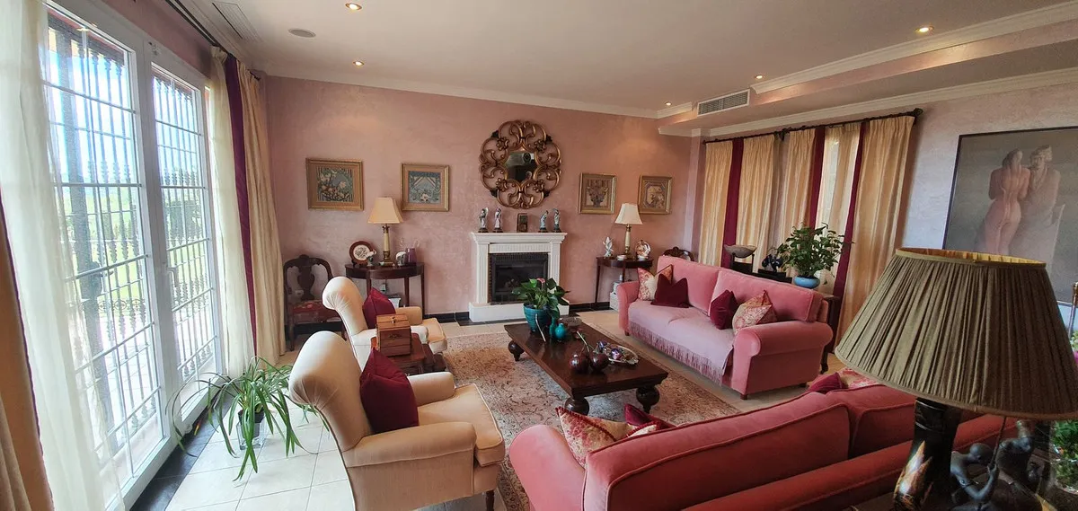 24d0a3f5-8a6c-45d1-8f67-a4e9576042ed