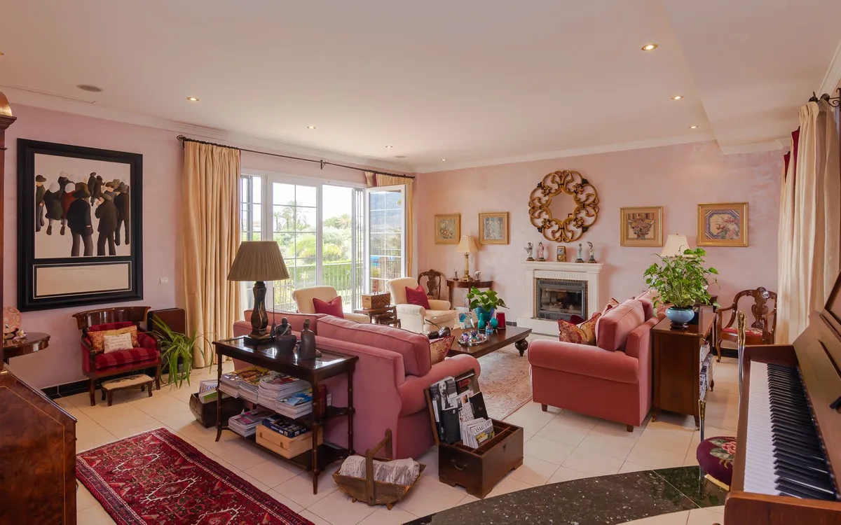 922888b9-416a-4d5d-aa0e-20e549cbbf96