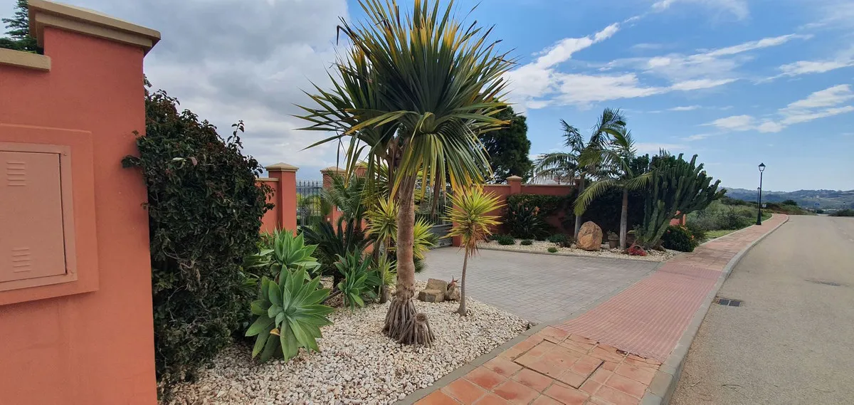 9944f6a9-4427-4a6b-ac8b-7a08b75cdfc1