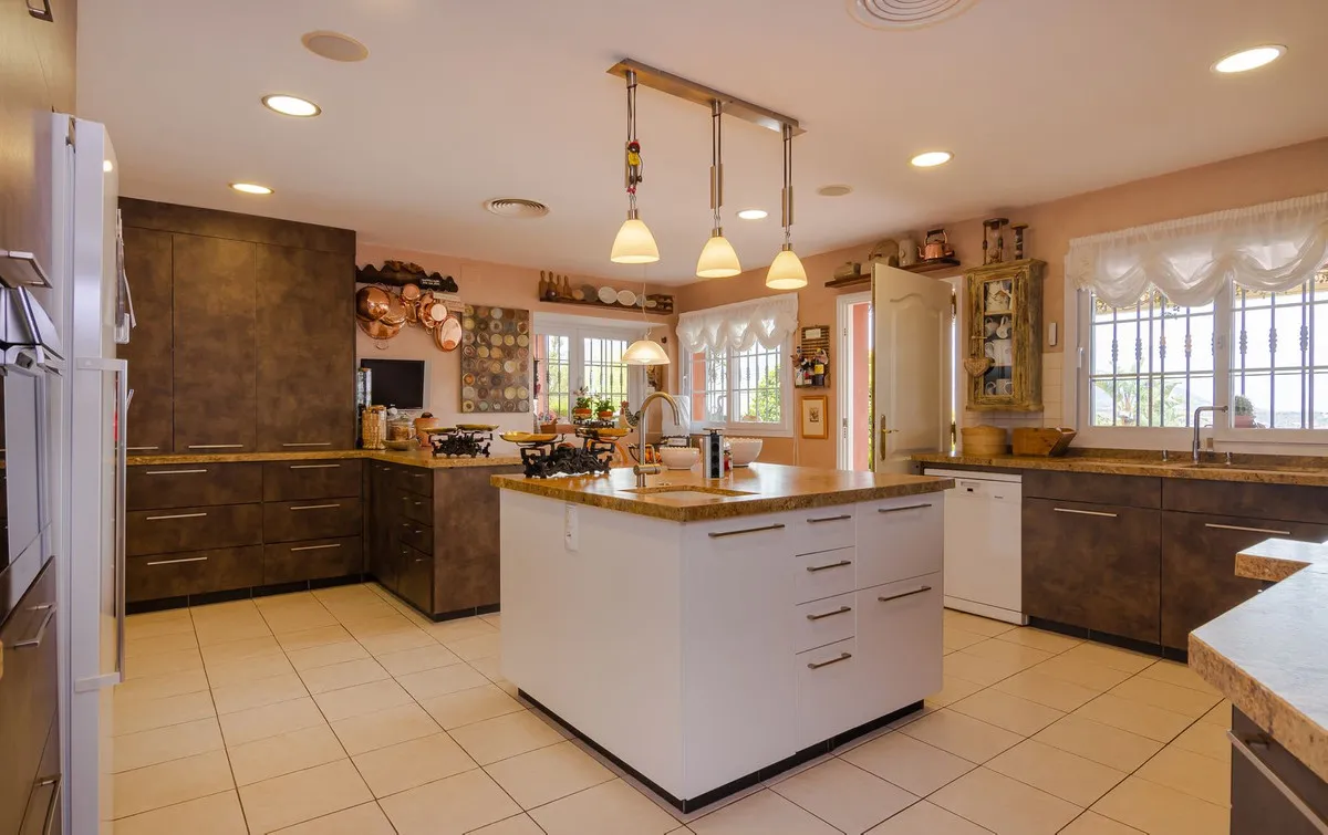 9e999621-2321-460f-8187-9b953a02269a