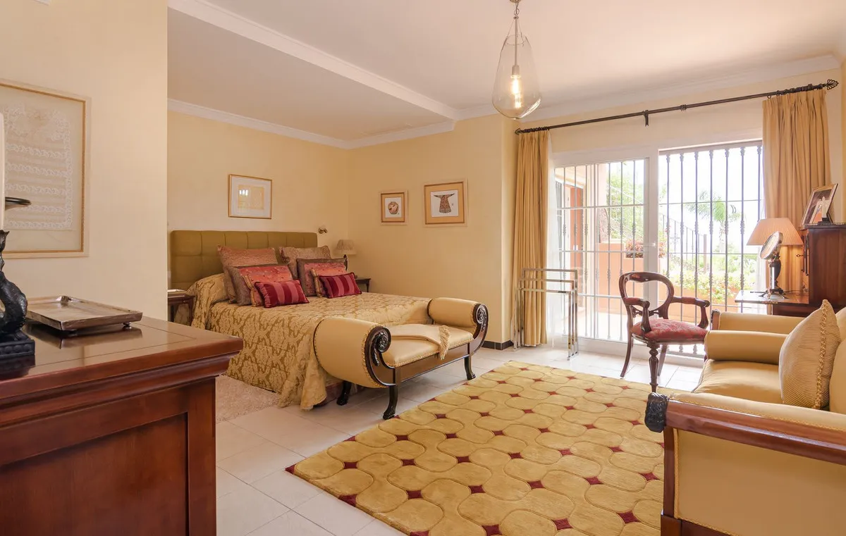 c4cedc30-8917-4feb-b1a1-fda4346852fb