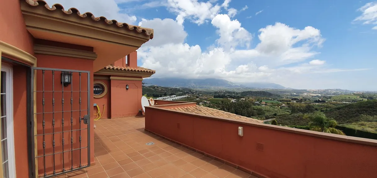 cd2142fc-747f-46f9-9d4a-b67af16591d1