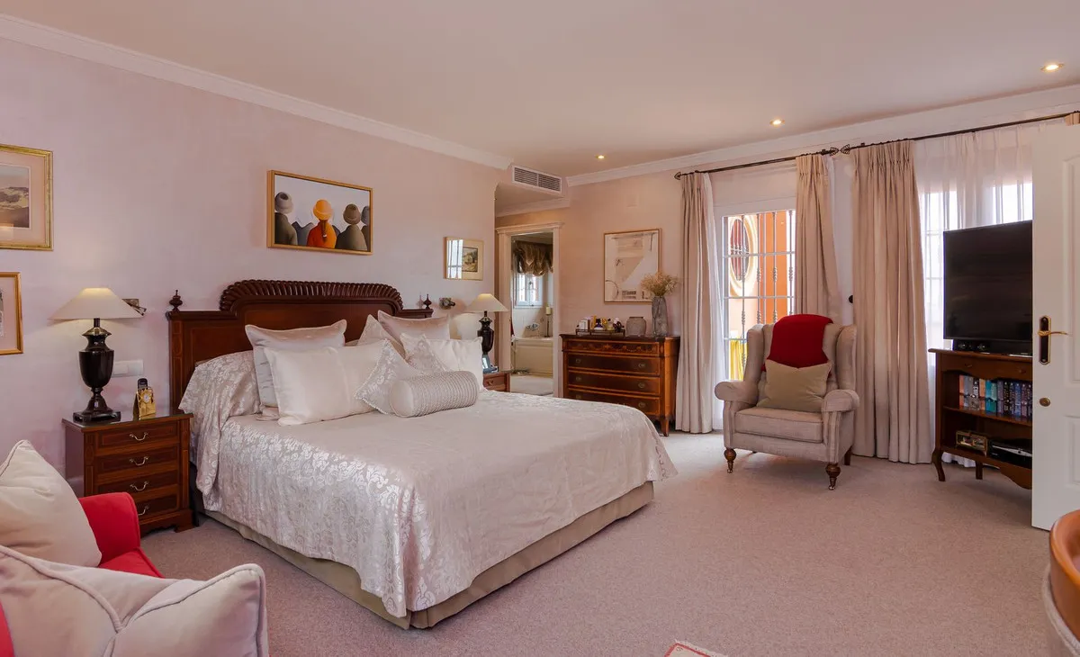 dccd7001-603a-44d3-be03-0d695db2030f