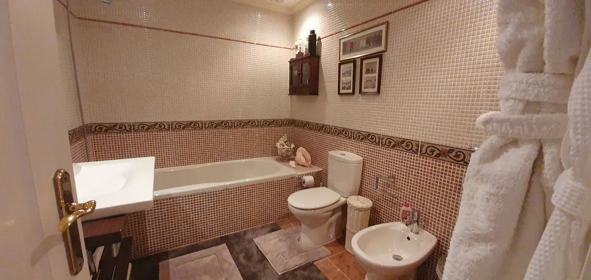 e0add8ff-44f7-4709-a9d0-53e5a615a835