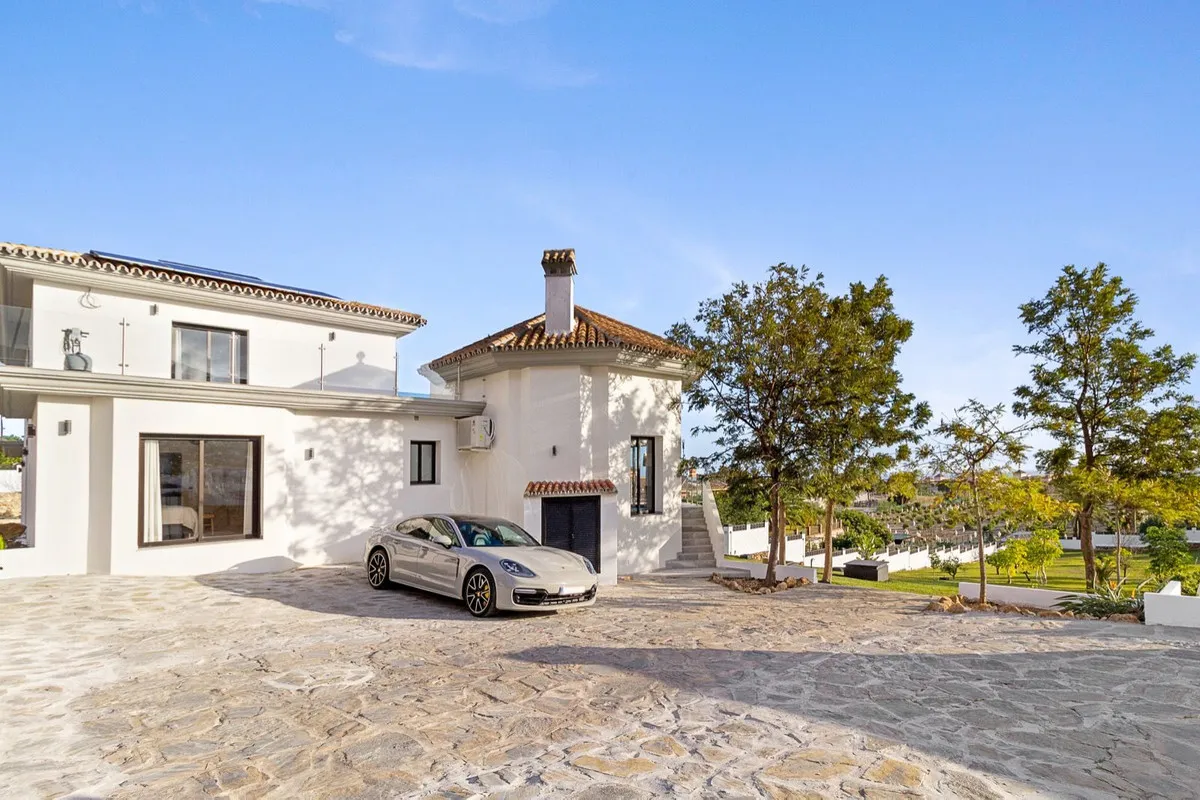 734b18df-e4fb-4b53-8d0d-5d8aaaa71bd2