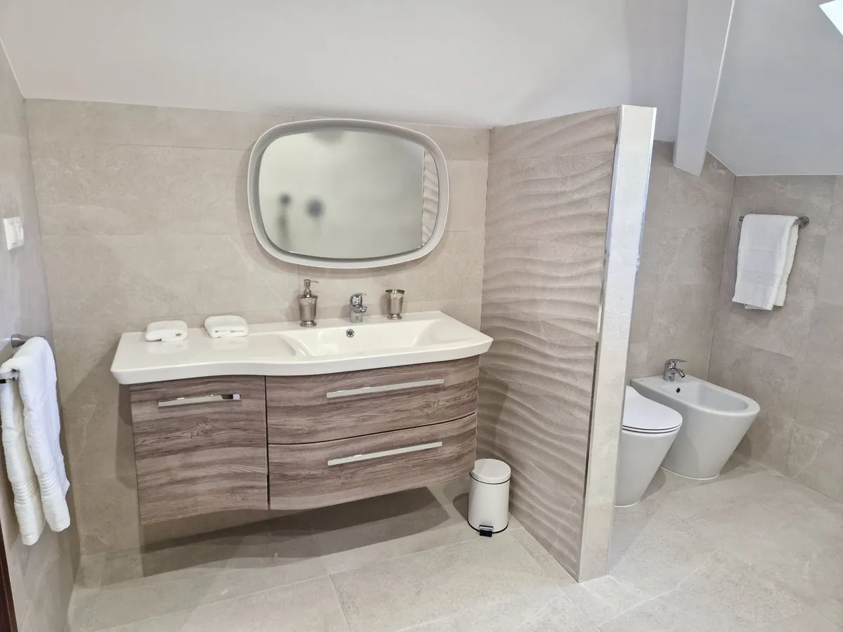 24fe5a11-942e-43da-819d-dbdb8066fb96