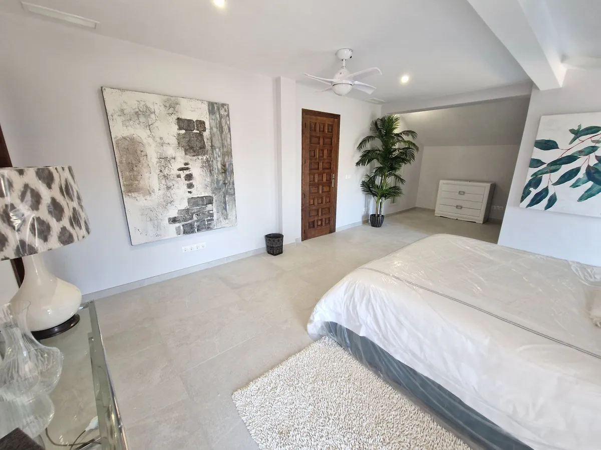 ab8b83ec-07cc-4d51-b40d-651518669350