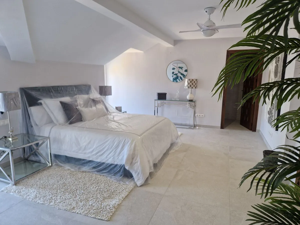 c81abd1d-e508-438a-b6b4-8728012f0f43