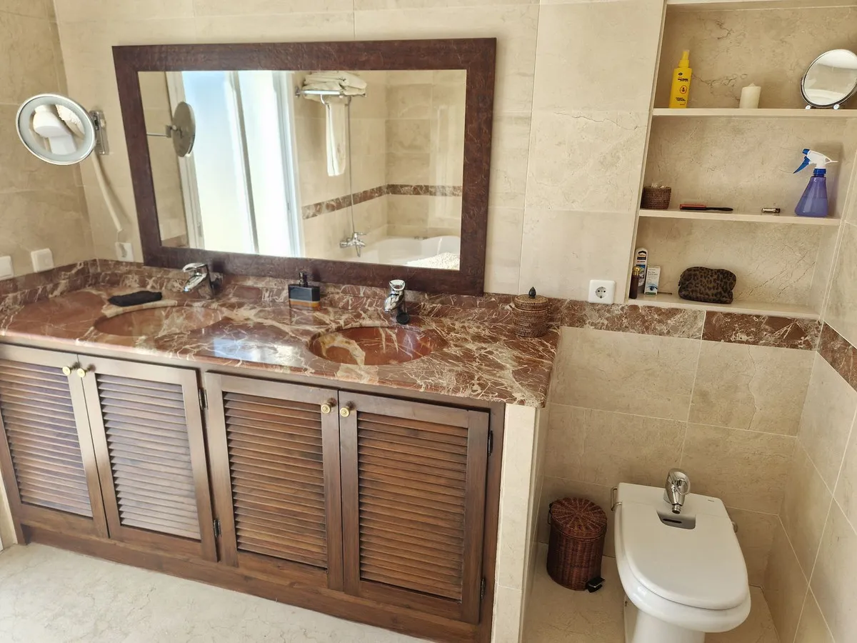 cda544b5-7668-4d37-97ae-572479c904b2