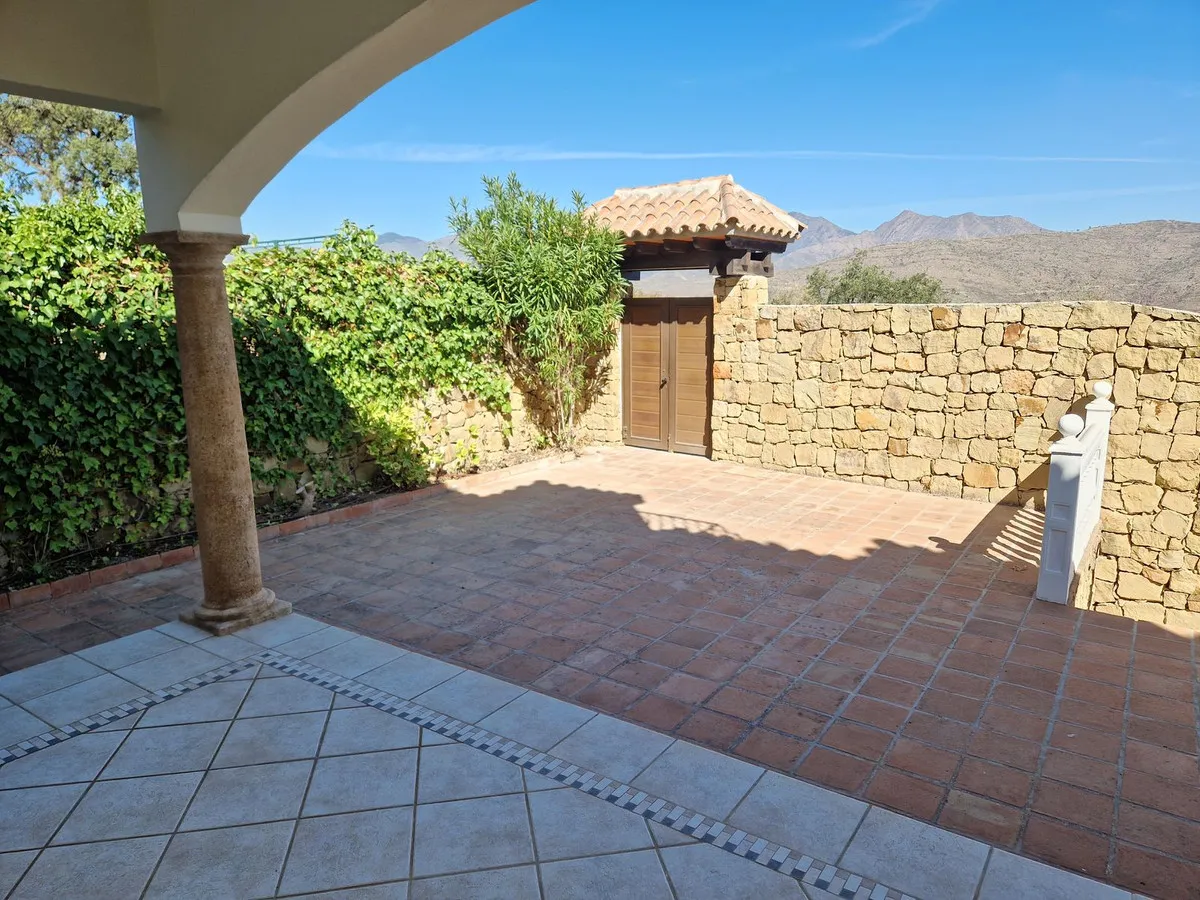 d573ba32-3778-4de4-9fc2-705b27df4ef1