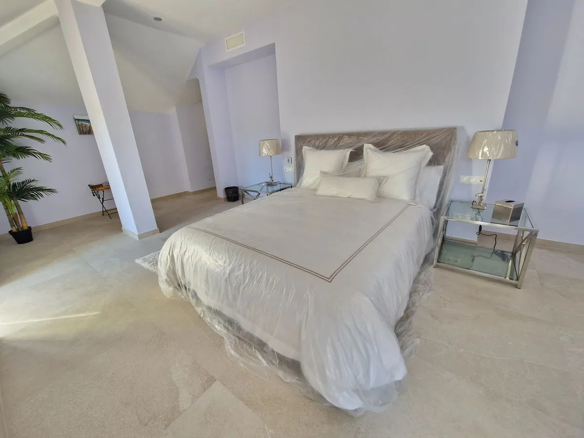 dc9a2c81-d892-4e8d-9932-e9ac10f93f88