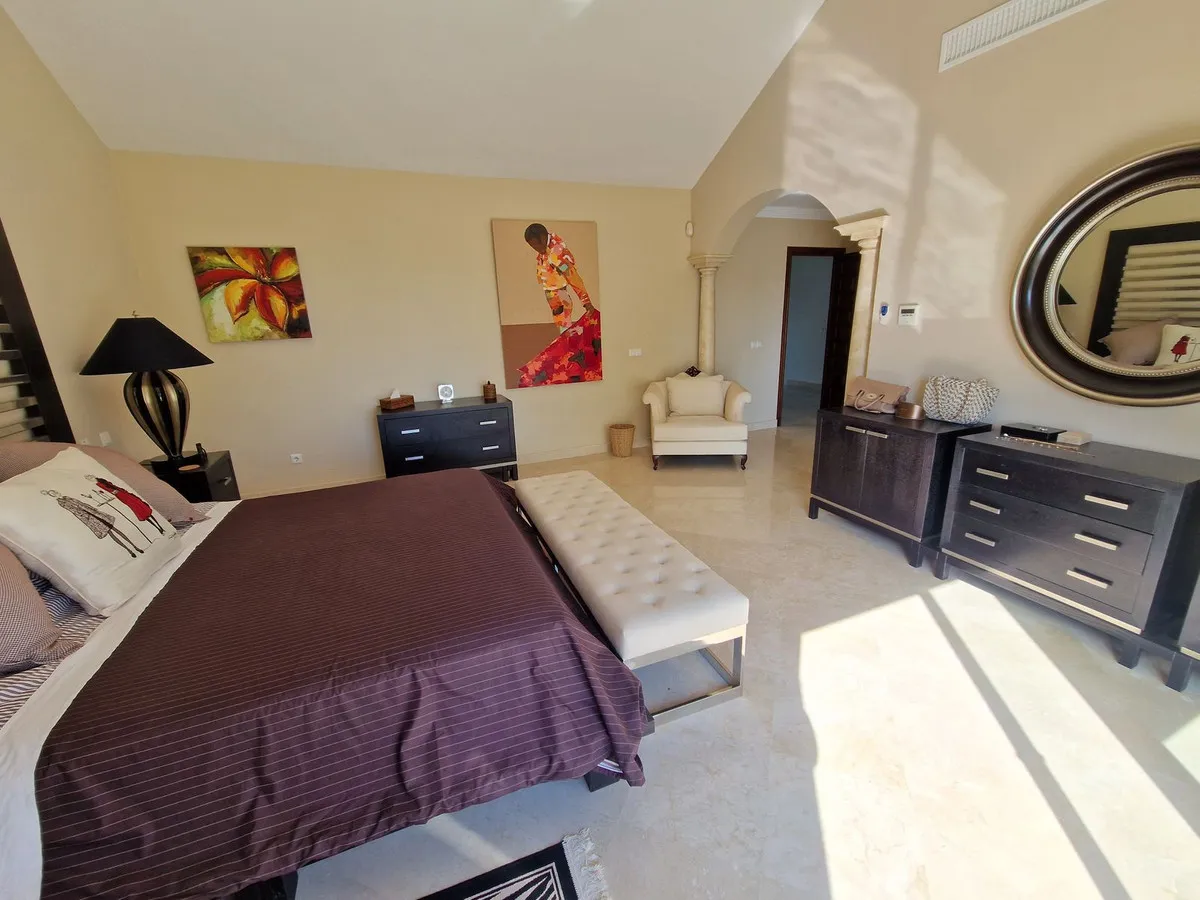 f50abb7c-4b77-45c9-943f-9c36d3d7ca38