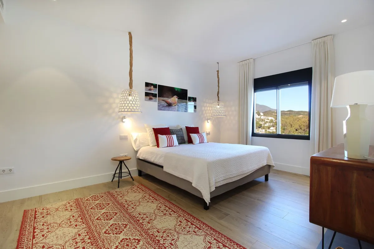 5ed47ade-d5c3-449e-8397-93df425fa572