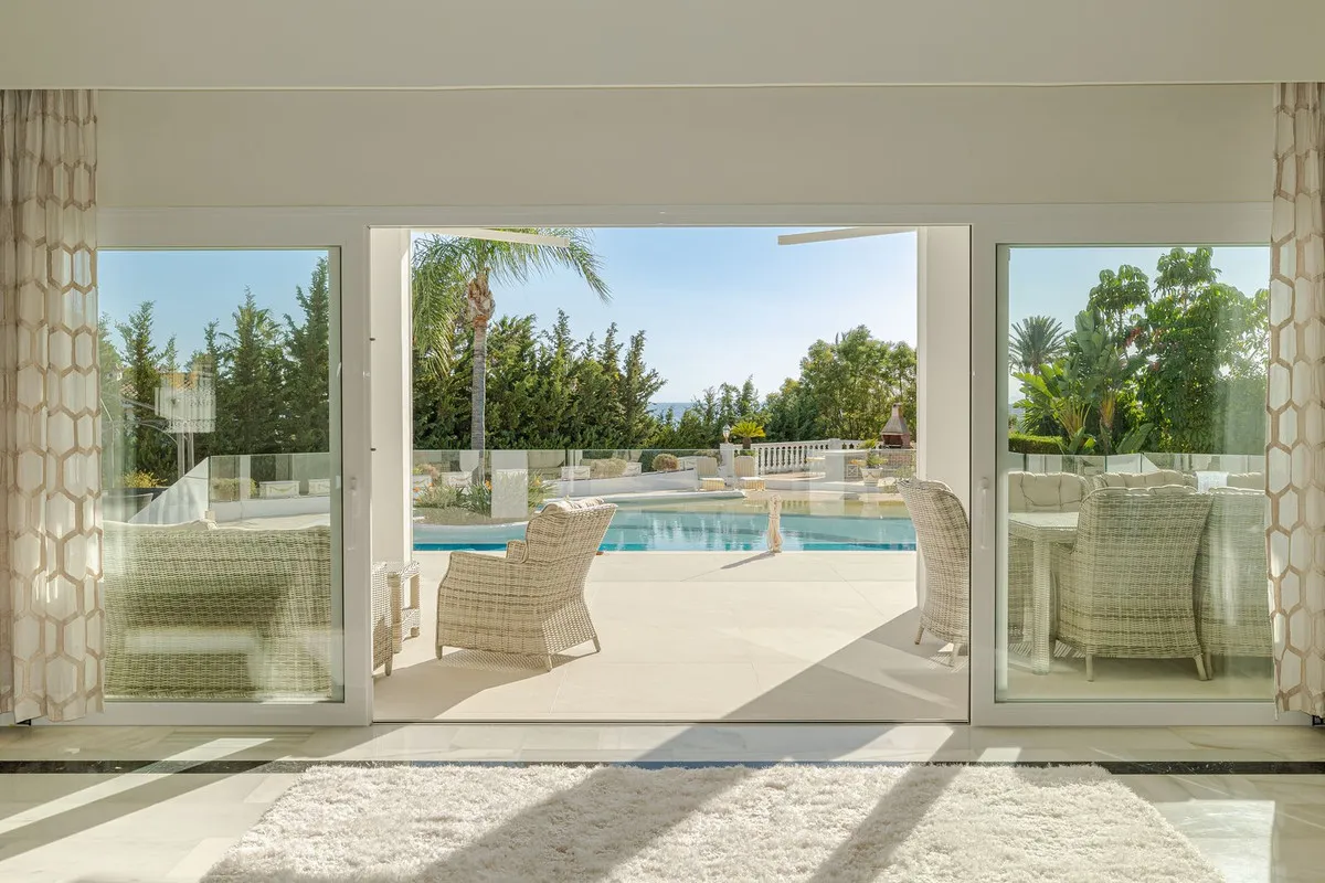 8f58b1ec-35c1-4b5e-b600-da4b2023f315