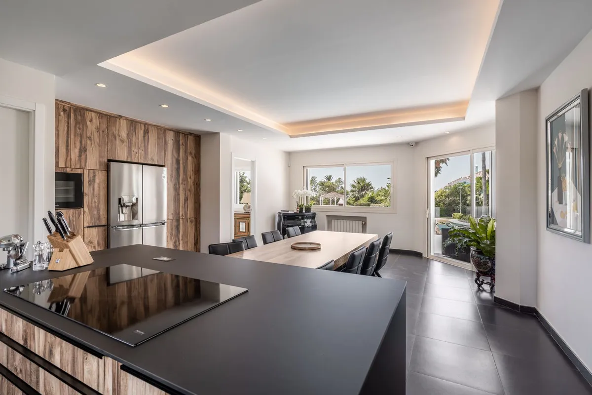 c6205859-d693-4887-8de6-b3ceb9763445