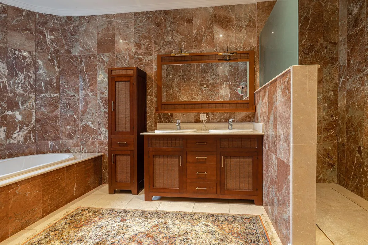 fb11e166-2af6-4a83-80ea-41d8f1d0c91e