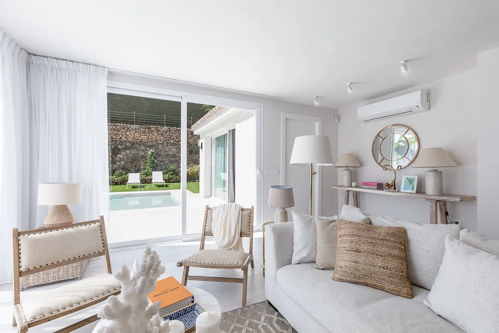 cfad8db6-5071-42ea-a27b-3801cc0af66c