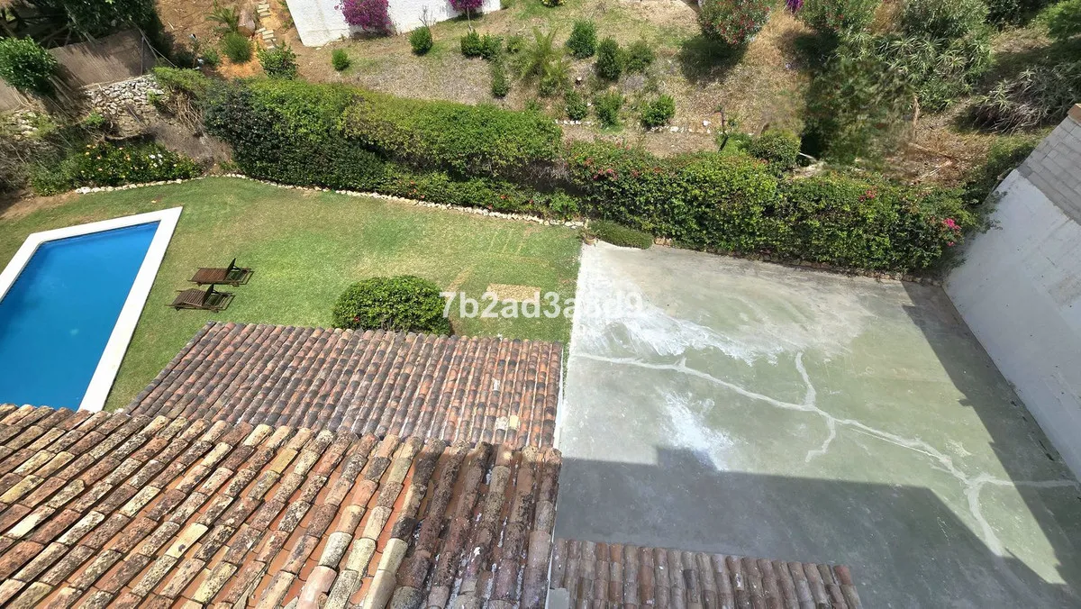 25c85df7-8100-43f8-afb0-632d5c2135e4