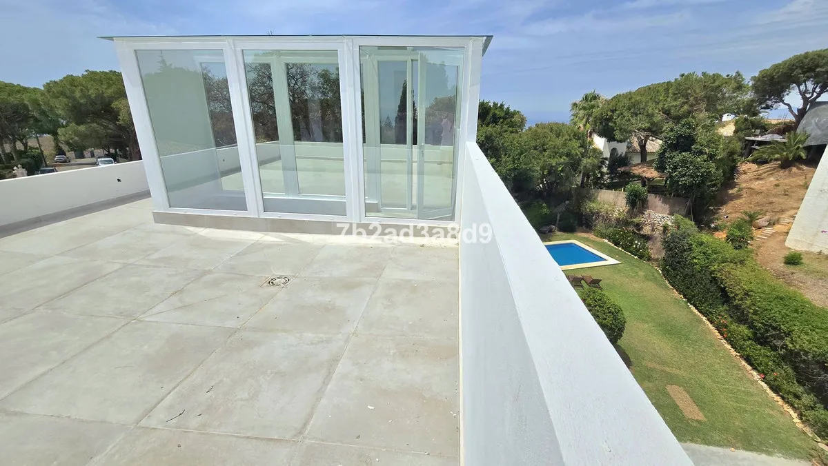 4b8e4728-07fa-4fd2-832c-c2f58f88af27