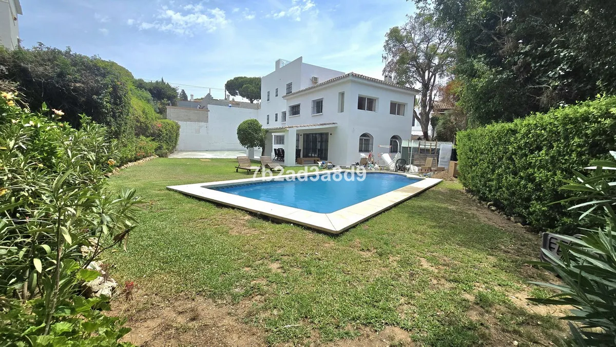 82c0e861-f0bf-4309-a497-724c01b94ea9