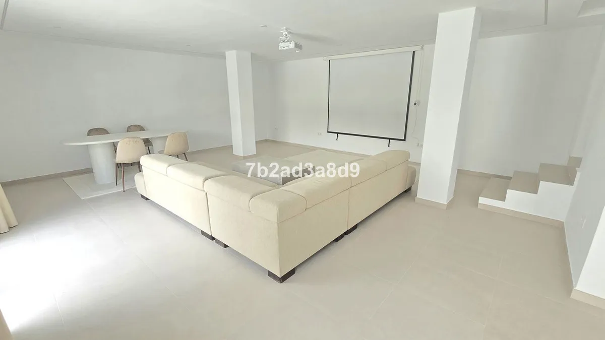 dcf2e137-3f12-4505-baef-78788c90a59d