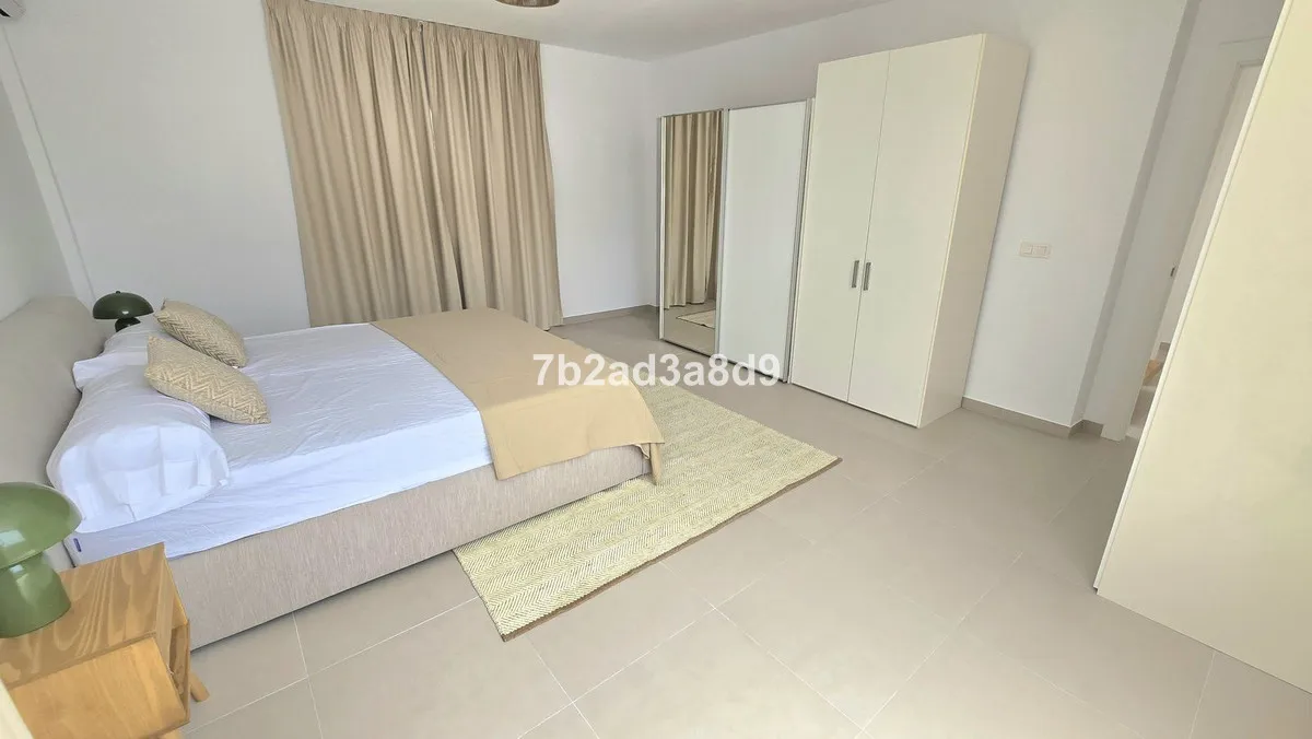 e1a19f0a-86a8-4bde-8b1e-052648f54e3d