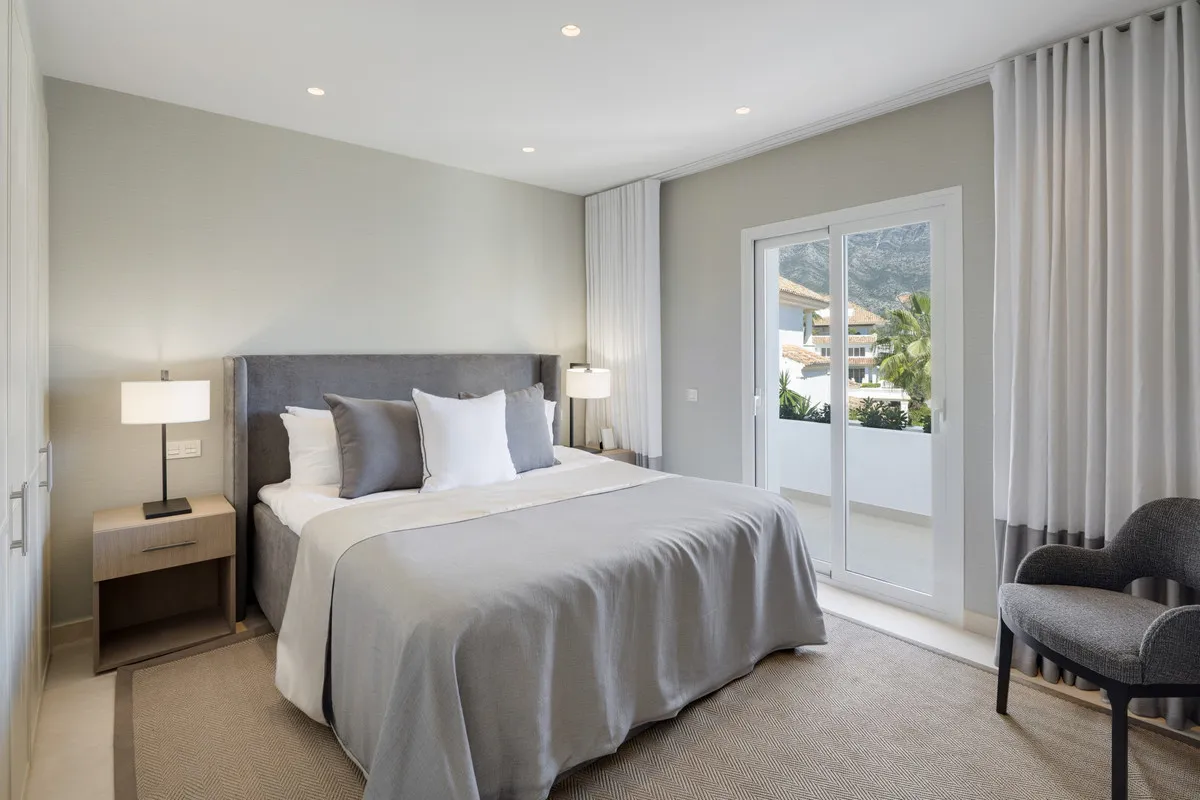 5c82a7b7-2e17-410c-bf66-2118abd5e13a