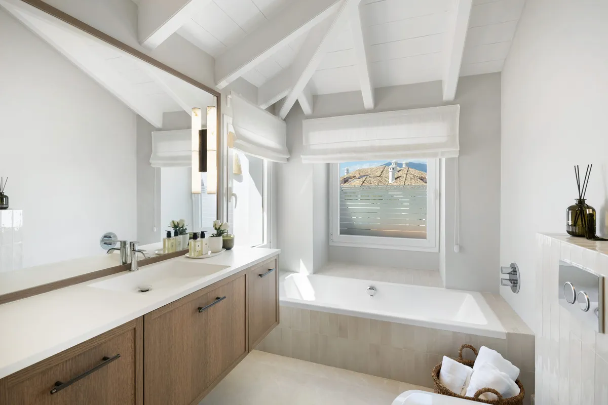 cc9c1eda-16e9-4155-8212-e66c520c07d8