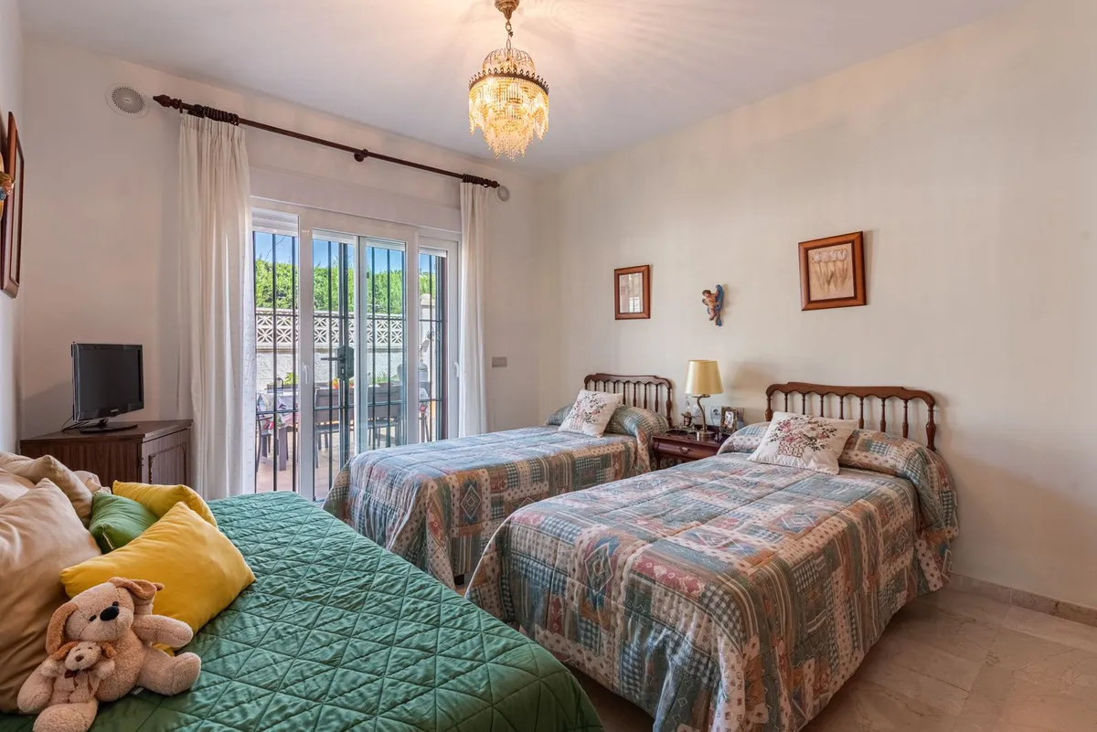 28cdee03-8fbb-4bc4-8581-f4fd1e5a473c