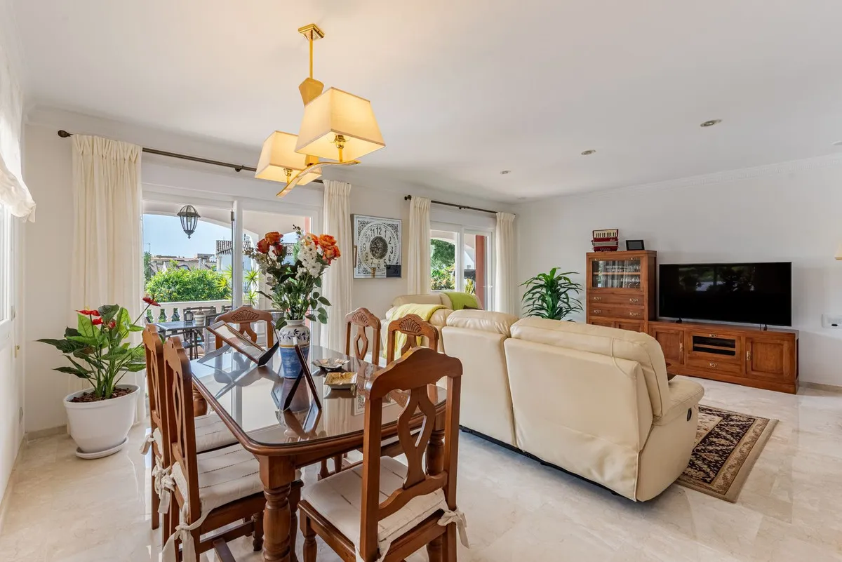 8eb36296-3b7d-47f0-b127-35c25acf62aa