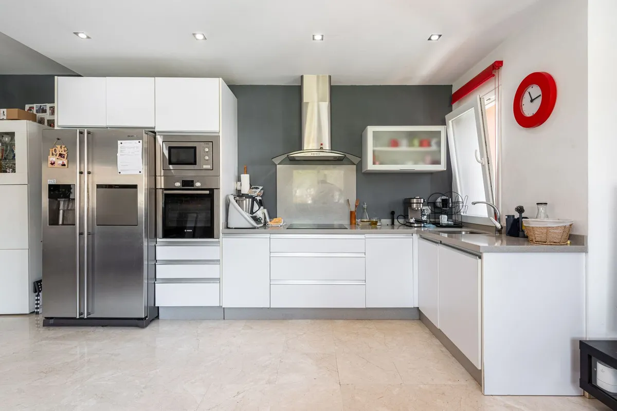 d2df5dab-a59b-48d1-be24-27ca2f05816e