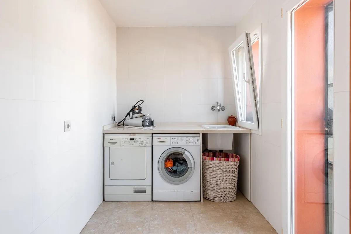 e02285b5-7862-4243-bef3-f214dde9c0f0