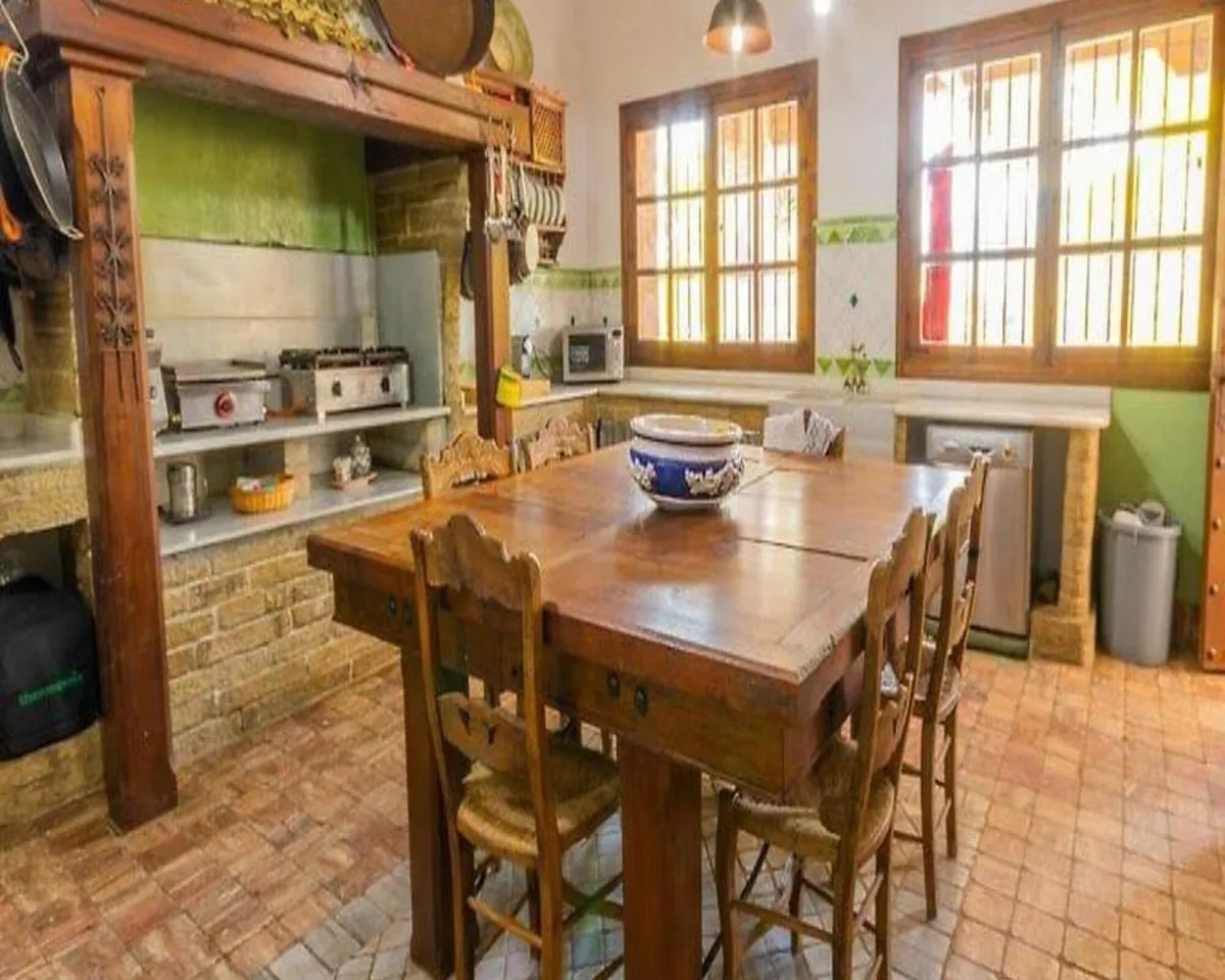 0ff0ce32-2ed4-438e-9253-a4262f4528f3