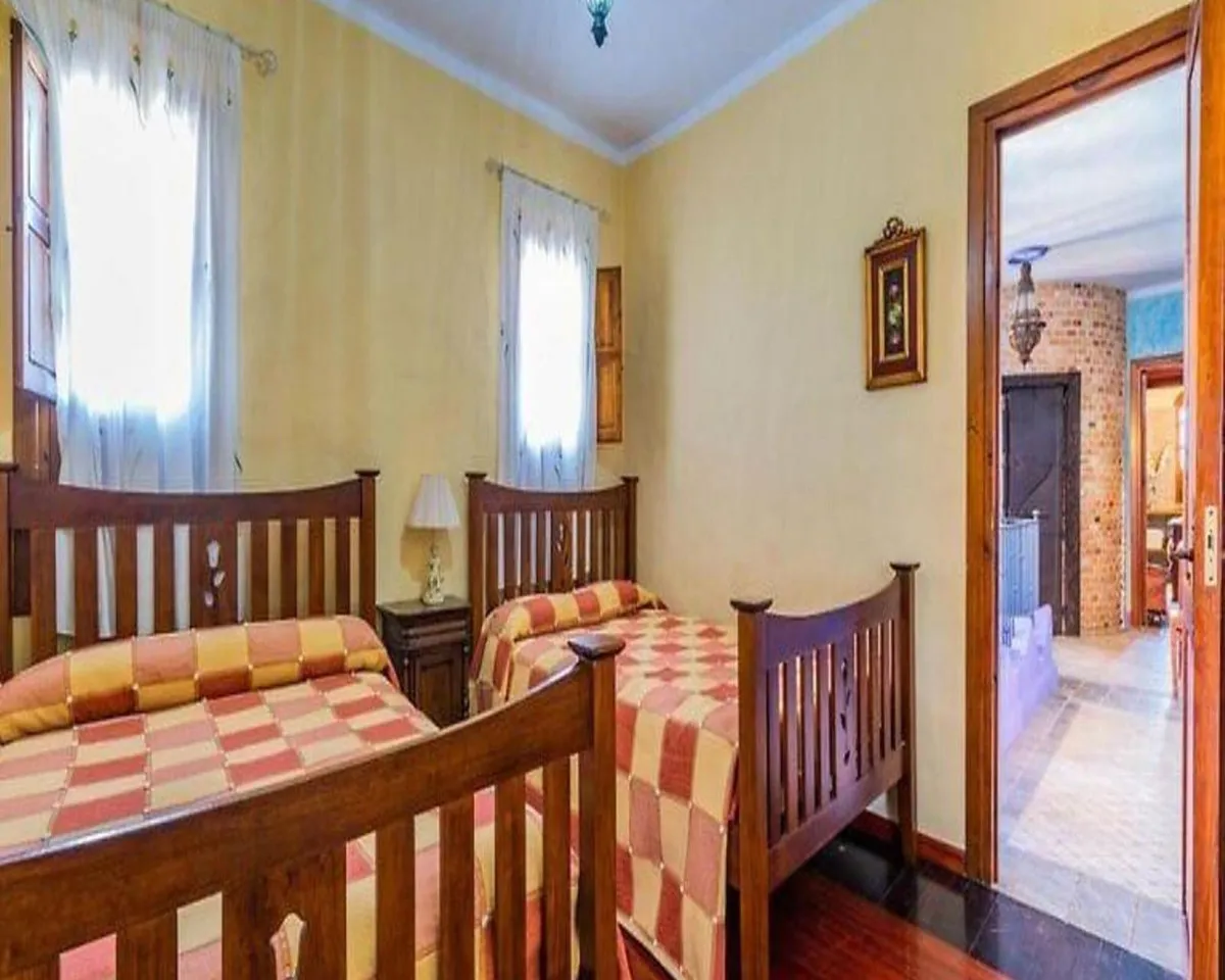 877fa796-47c5-4ada-8344-4607e2989f95