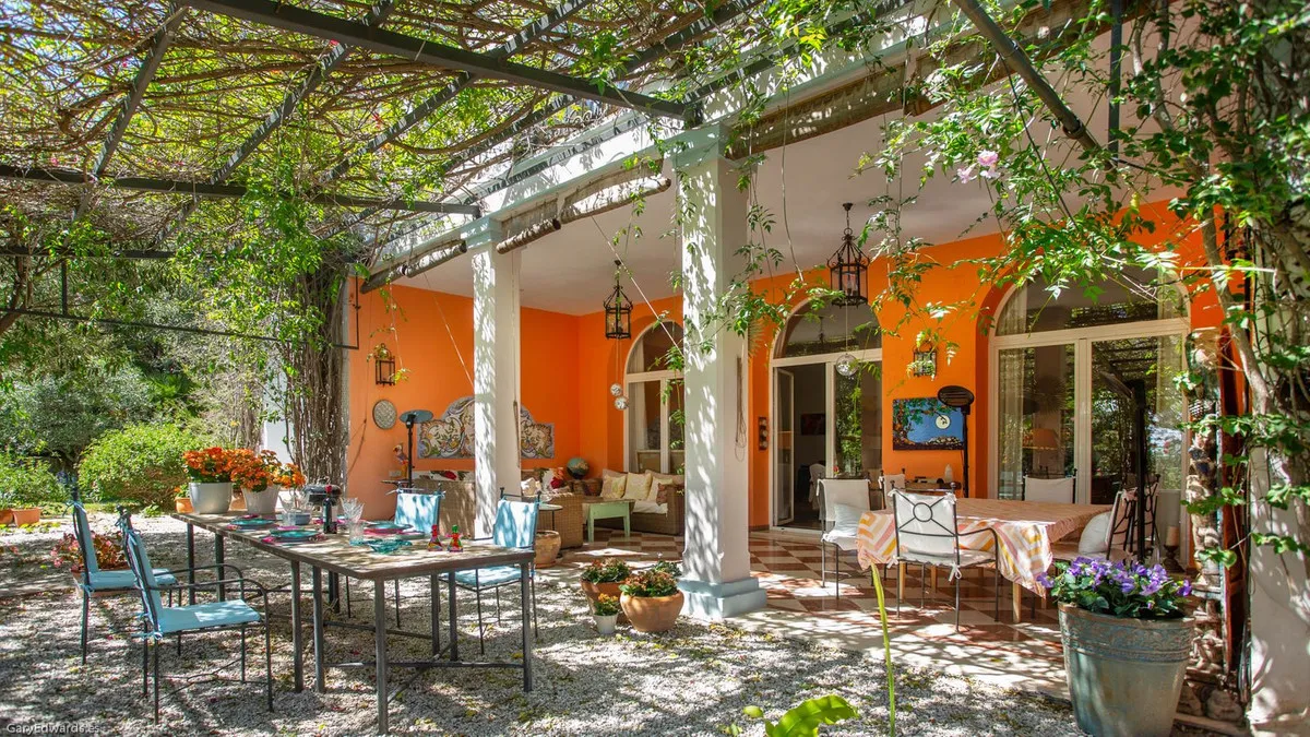 4e0becfe-e7c2-4f4e-b240-2ba26ca02fad