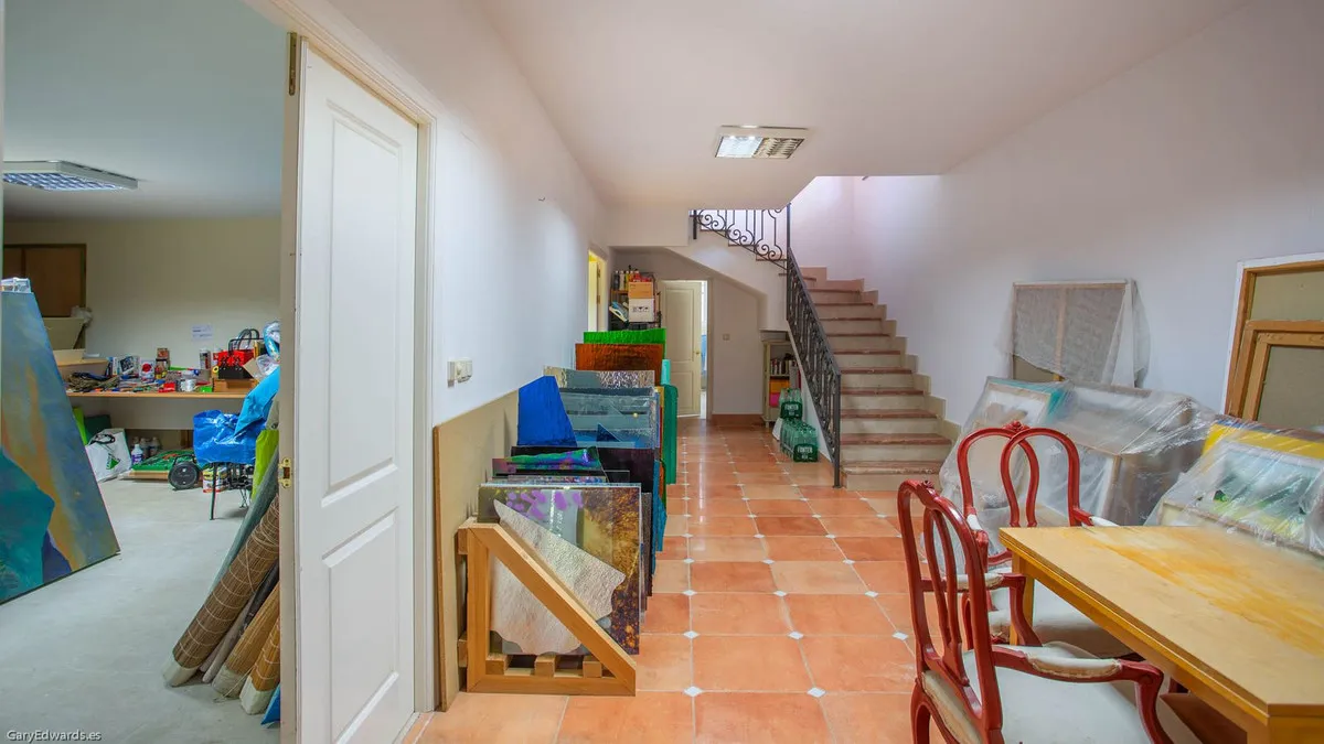 80c465ac-9a9d-49a2-b332-180d87632746